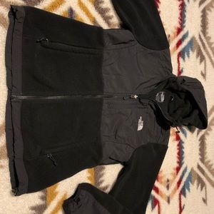 North face womens medium fleece jacket with hood